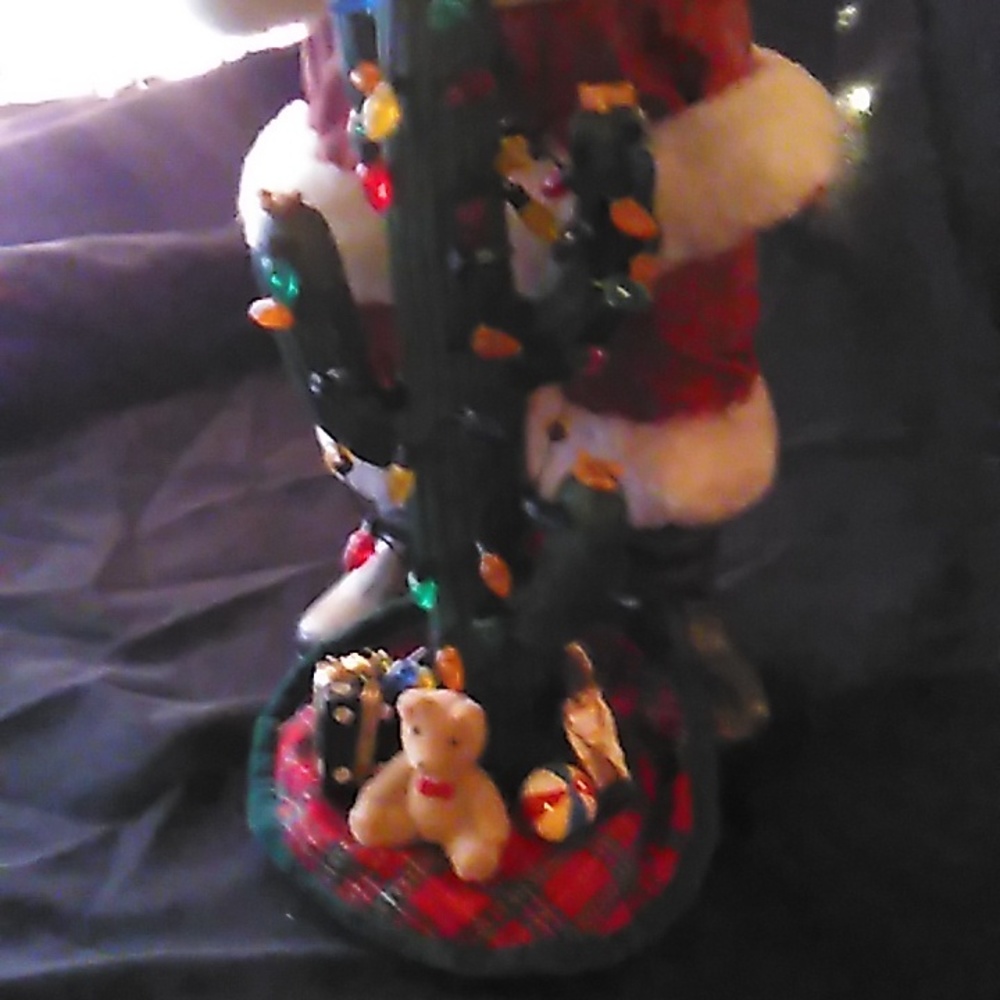 Santa Figure - Picture 3 of 6